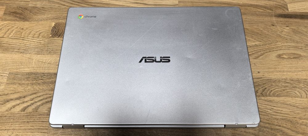 Ноутбуки Asus UX320/Asus розібраний/Asus C523N/Дефект