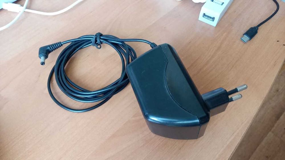 старое зарядное устройство для старого телефона