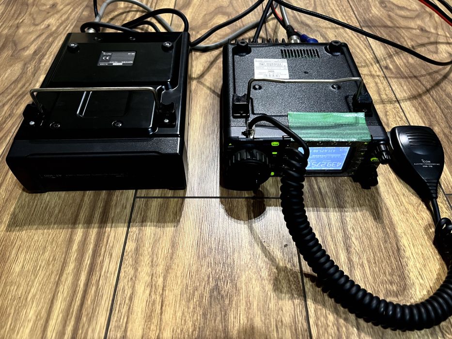 ICOM IC-7000M oraz w komplecie skrzynka AT-180 Warszawa Mokotów