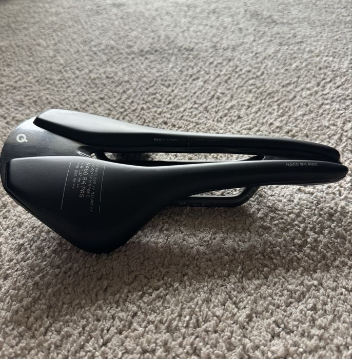 Vendo selim prologo nago r4 pas