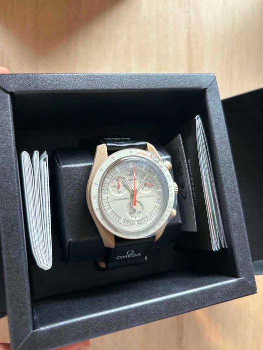 Zegarek Omega x Swatch Bioceramic Moonswatch Mission To Jupiter SO33C100 Nowy