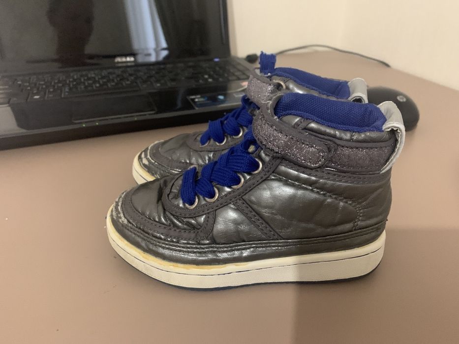 Высокие кроссовки