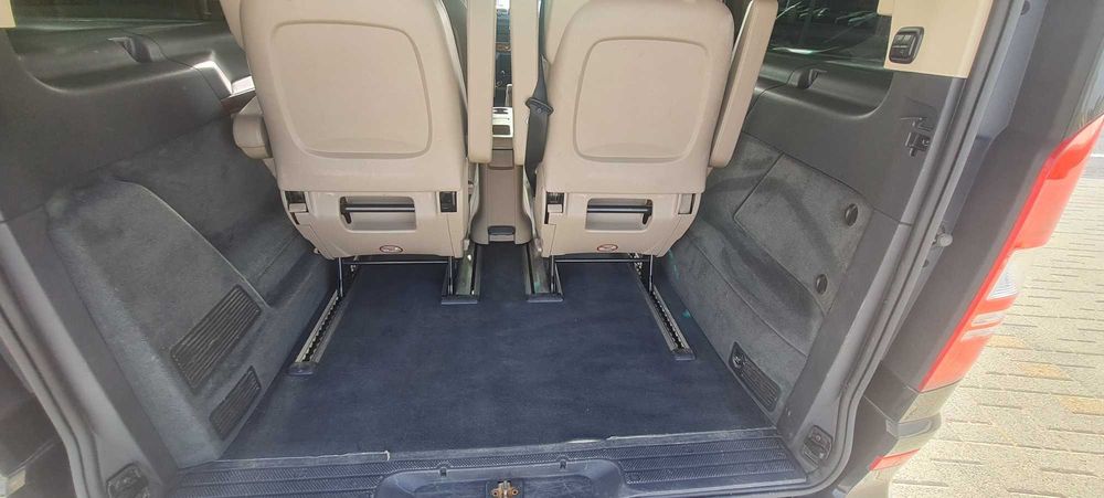 Mercedes-Benz Viano — fotografia 11