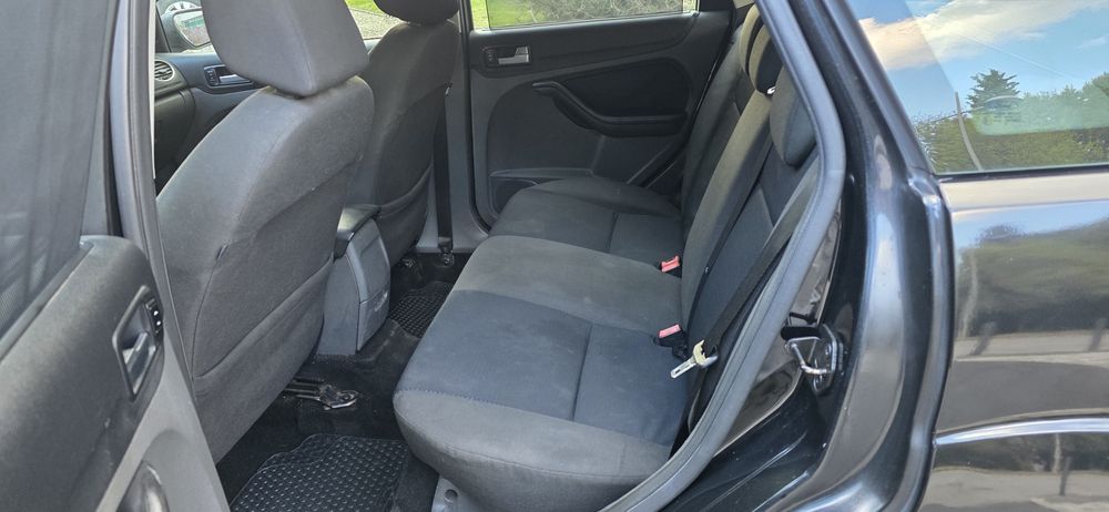 Ford focus 1.6tdci 110cv nacional revisao feita e DESTRIBUICAO