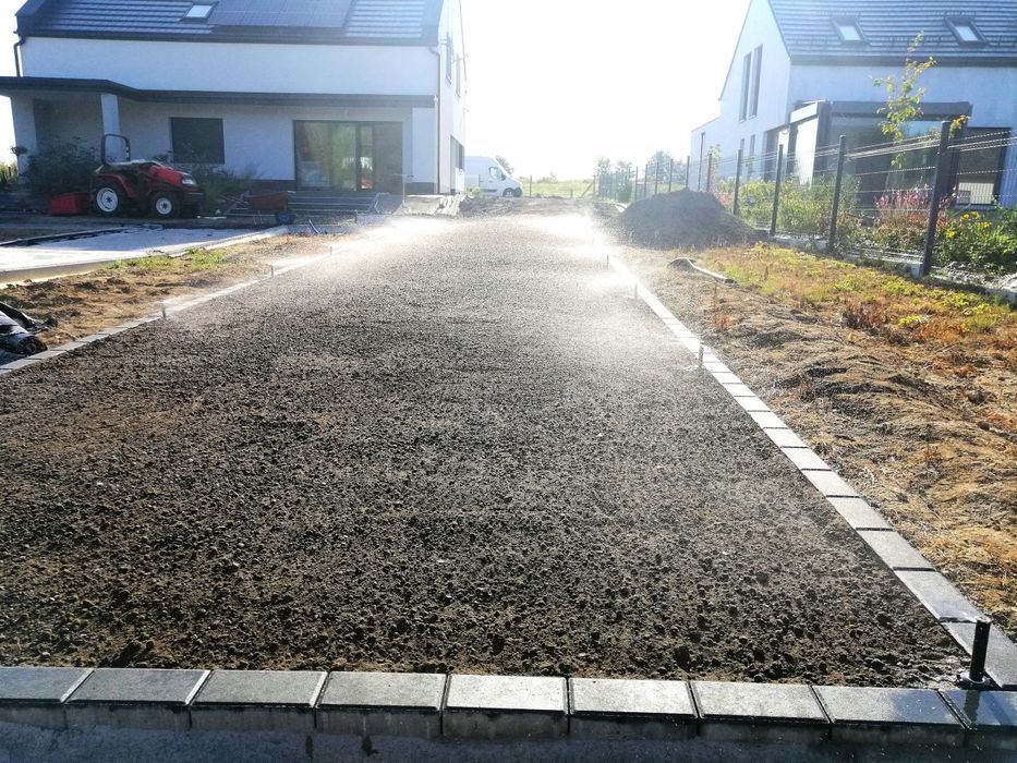 Usługi ogrodnicze, trawniki, nawadnianie