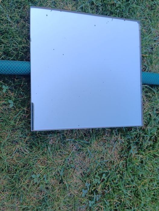 плитка зеркальная 20х20 см.