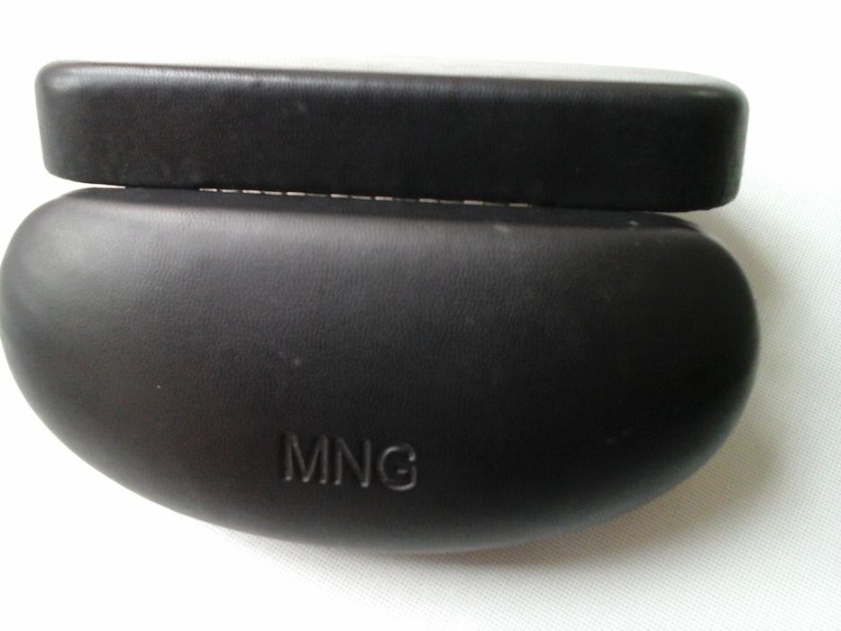 Caixa, vazia, para óculos de sol da Mango/MNG