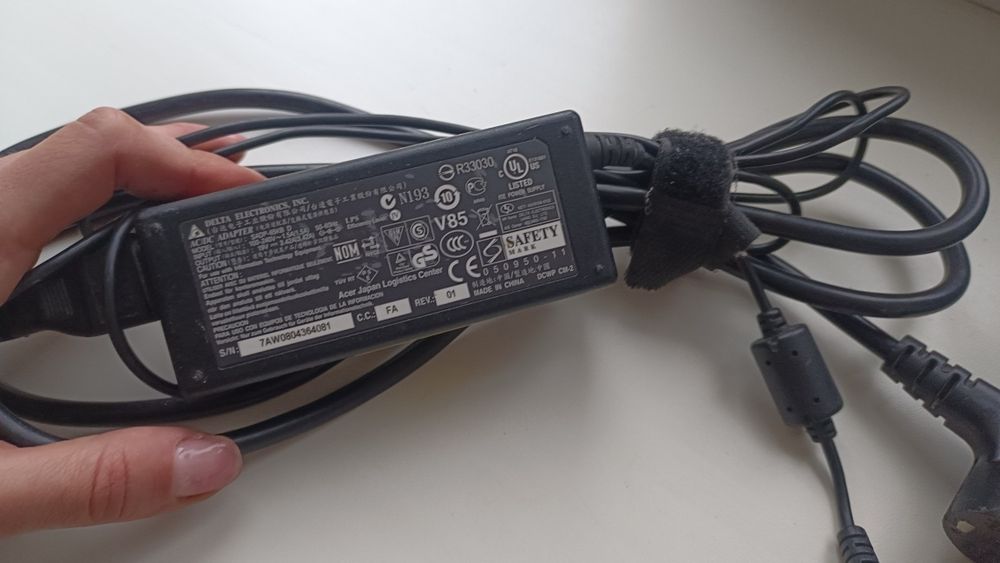 Ноутбук Acer MS 2205 — гарний стан, треба перевстановити Windows
