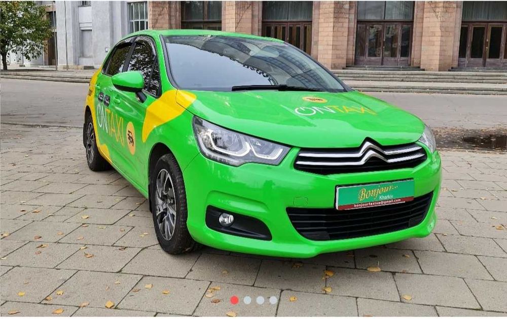 Водій таксі на брендоване авто On Taxi