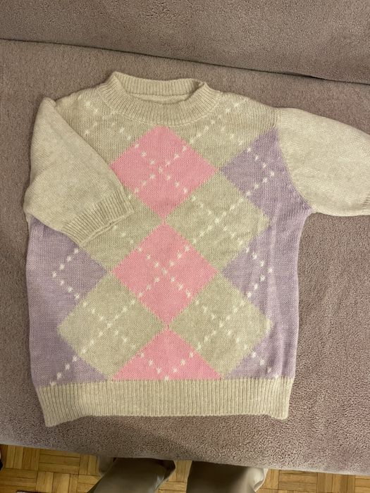 Sweterek romby kolor beżowy