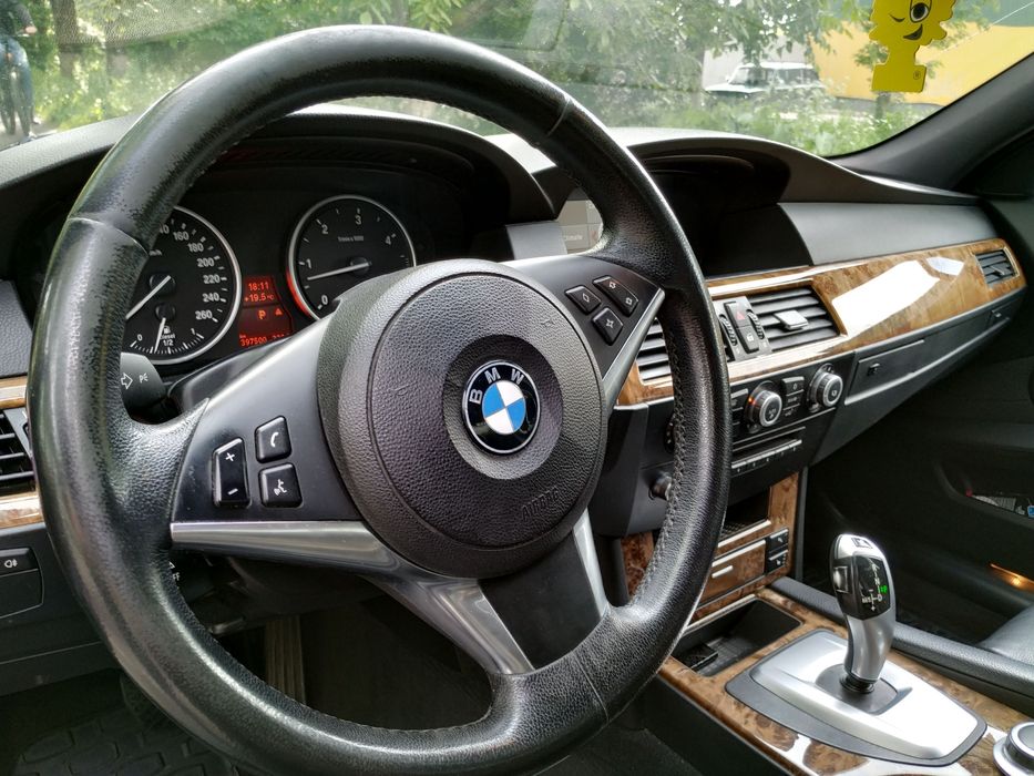 Продам автомобіль Бмв е 60