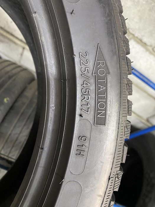 Зимові шини 225/45 R17 (91H) MICHELIN