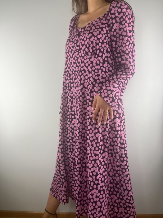 Czarna sukienka w różowe grochy midi maxi Body Flirt rozmiar 48/50