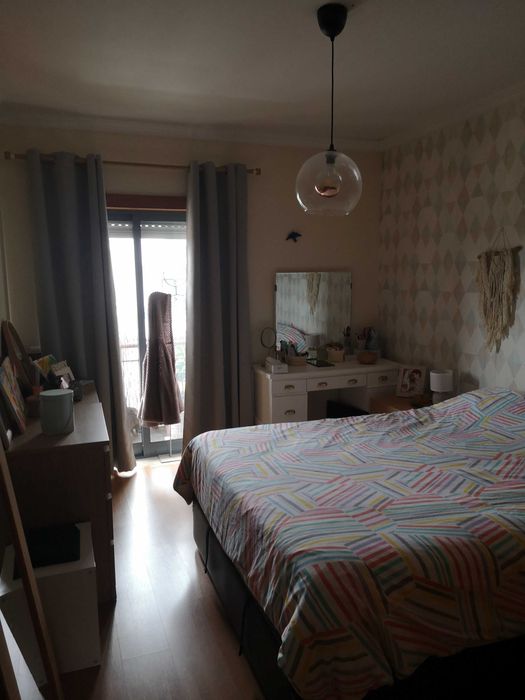 Apartamento T2 para arrendamento.