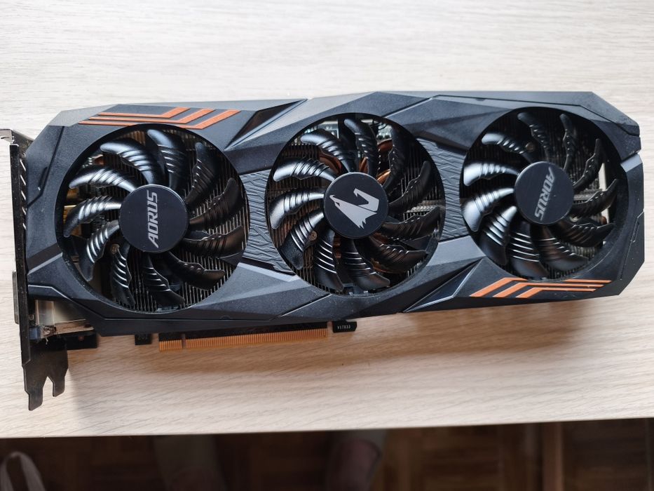 GTX 1080 Ti AORUS 11GB triple fan