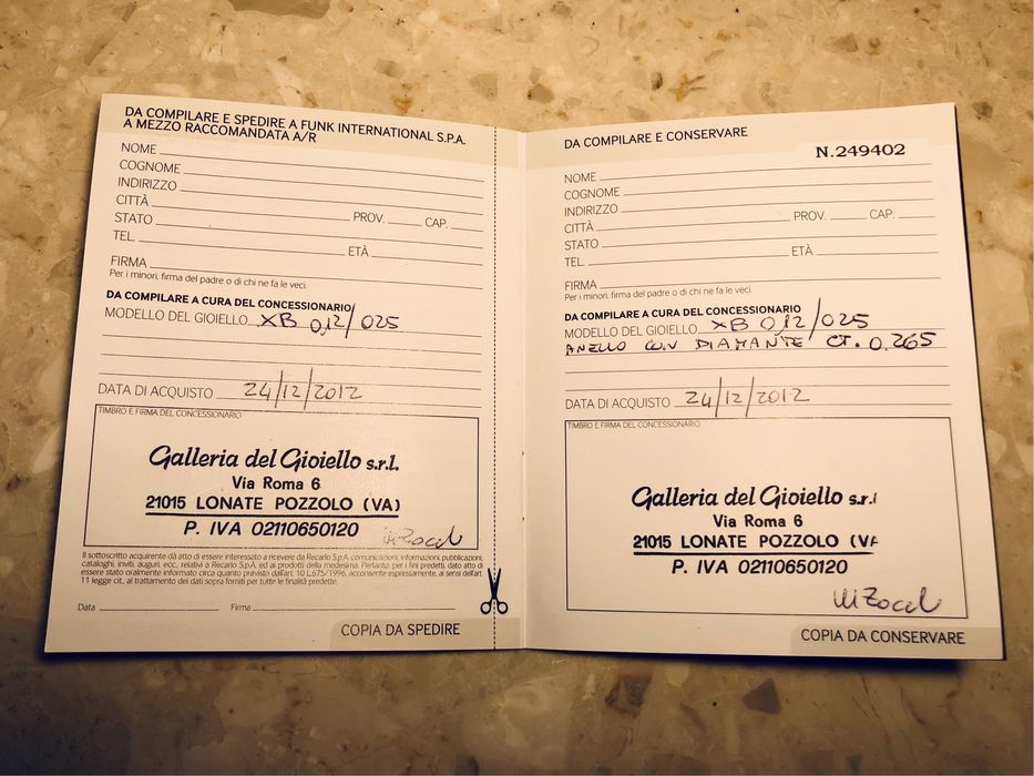 Pierścionek zaręczynowy białe złoto diament