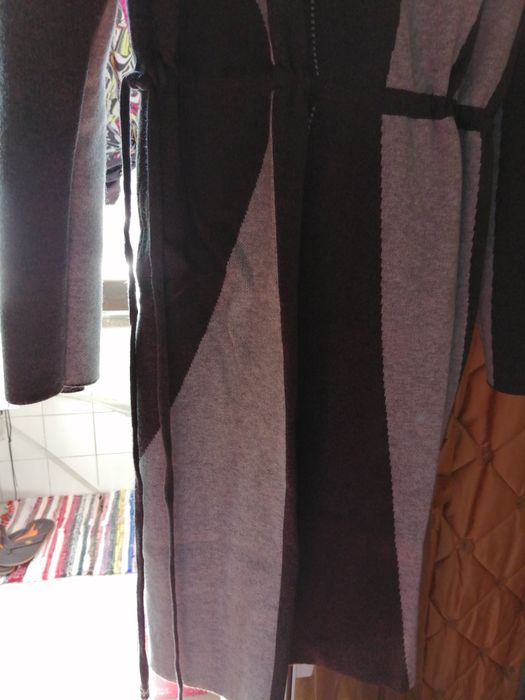 Vestido de malha cinzento