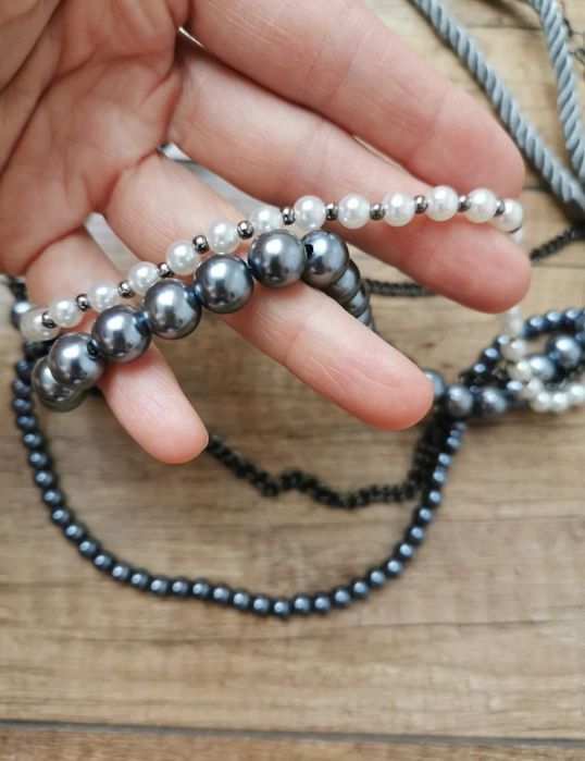 Naszyjnik kolor srebrny perełki