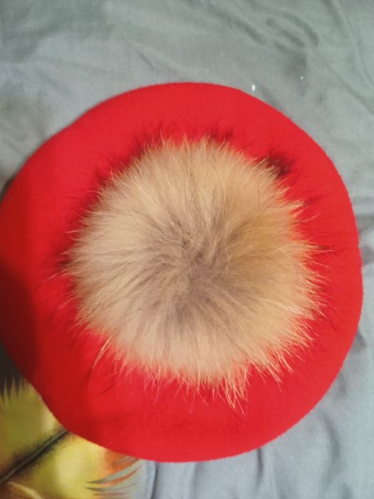 Beret czerwony cieply