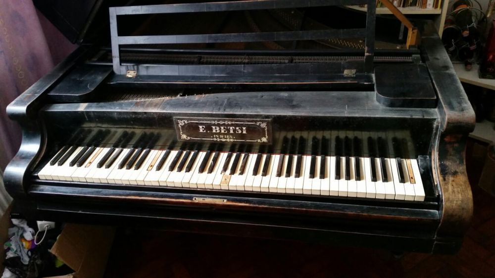 Fortepian E.Betsy wiedeński, antyk