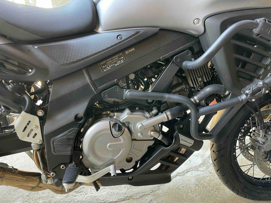 Suzuki V-Strom 650 XT ABS – 2015 – Extras – Excelente estado