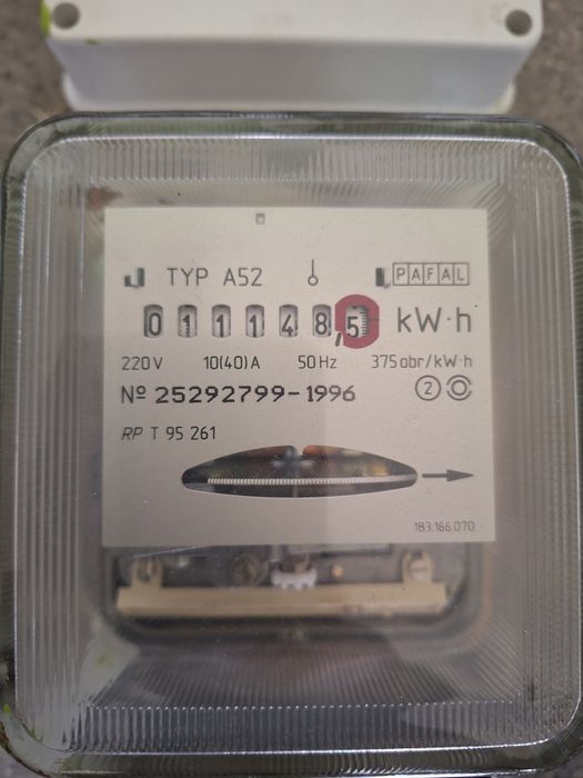 Rozdzielnia elektryczna skrzynka licznik 230V