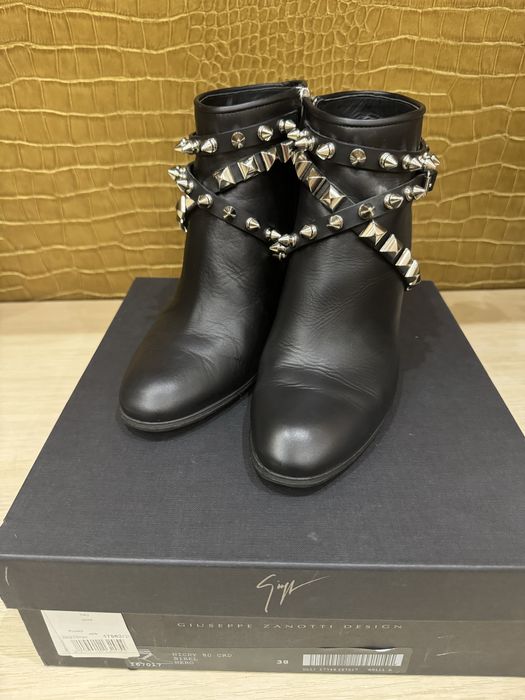Ботинки женские брендовые Zanotti
