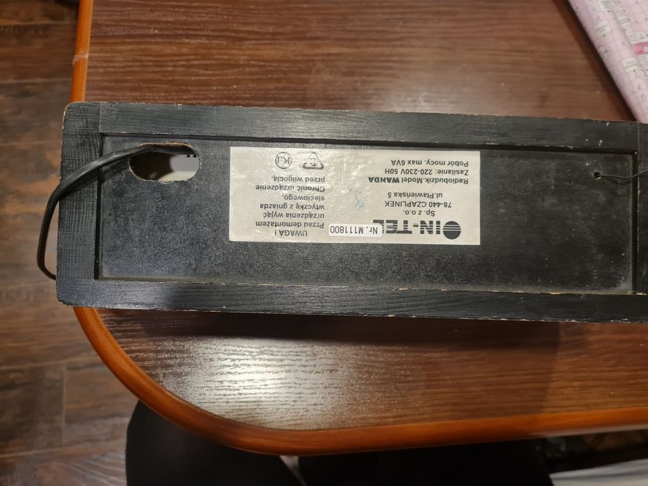 Radiobudzik In-tel Wanda 2 w kolorze czarnym
