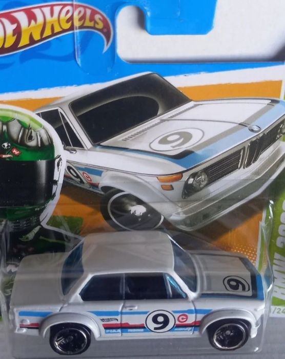 Conj 3 hot wheels BMW 2002