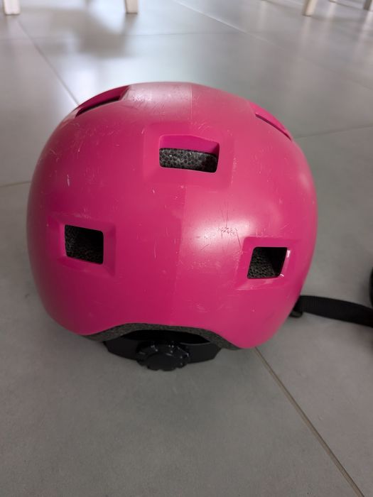 BTWIN kask do jazdy na rolkach hulajnodze deskorolce rozmiar S
