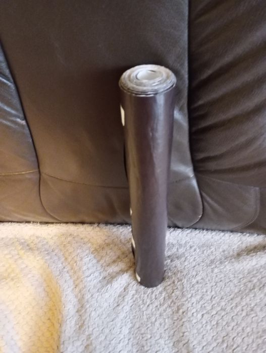 Samoprzylepna rolka naprawcza imitująca skórę do naprawy np kanapy