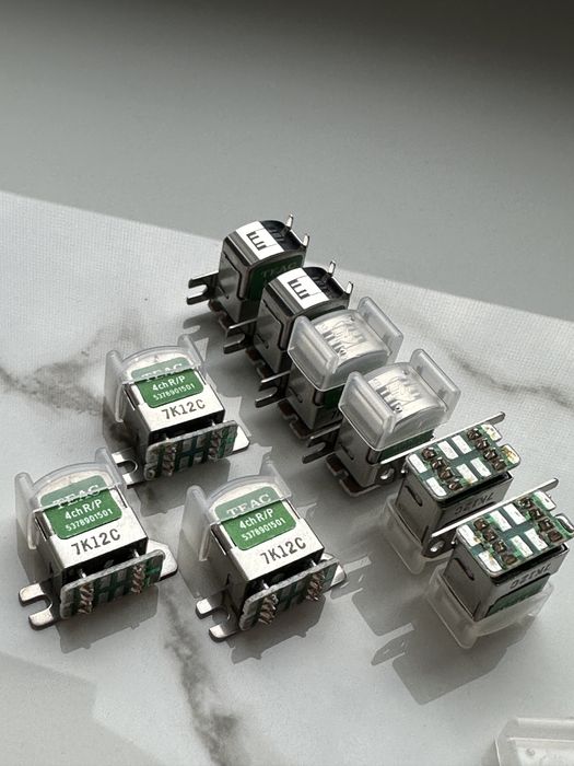 Головка магнітофона нова TEAC 4Tr-4Ch 5378901501