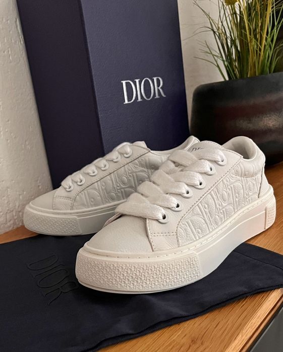 Sneakersy Dior białe