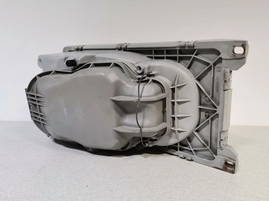 lampa reflektor lewy mercedes w123 c123 75-85 bosch oryginał