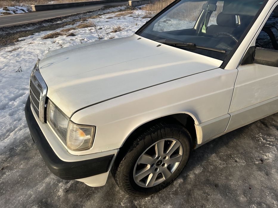 Mercedes-Benz W201 190 1991 рік