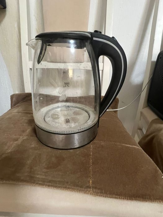 Електрочайник ;чайник