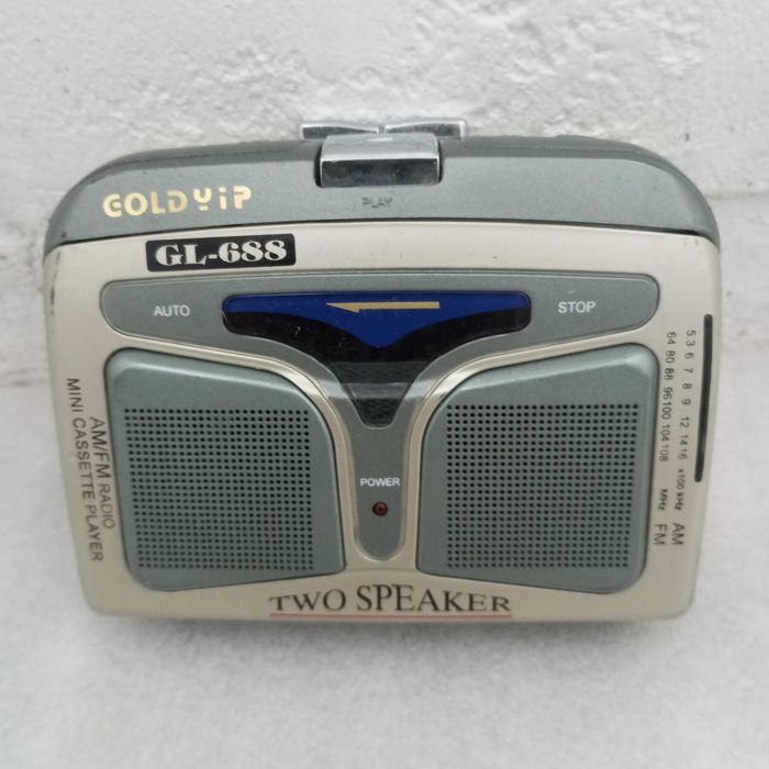 Кассетный плеер Goldyip GL-688 б/у.