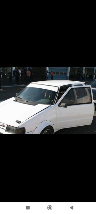Fiat uno para lazer . Preparação de pista.