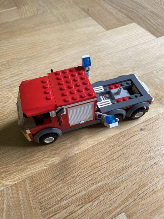 Lego city 7239 wóz strażacki