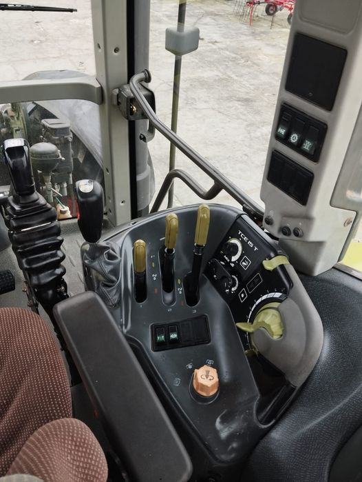 Ciągnik ClAAS ARES 657 -przedni WOM 119 PLN netto