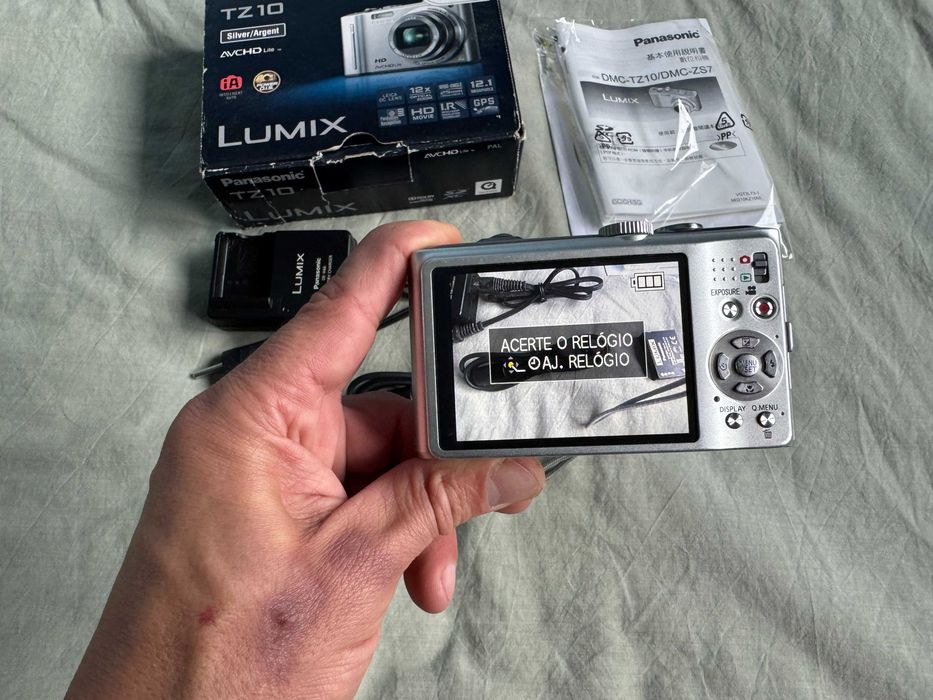 Máquina Fotográfica Digital Compacta - VER PANASONIC + FUJIFILM