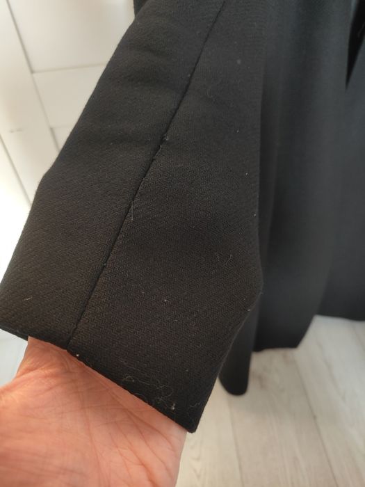 Elegancki wełniany płaszcz Zara