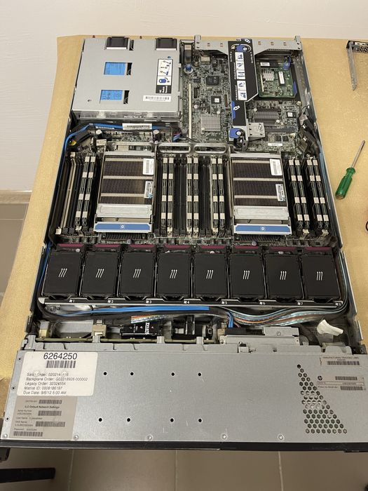 Сервер HP DL360p G8