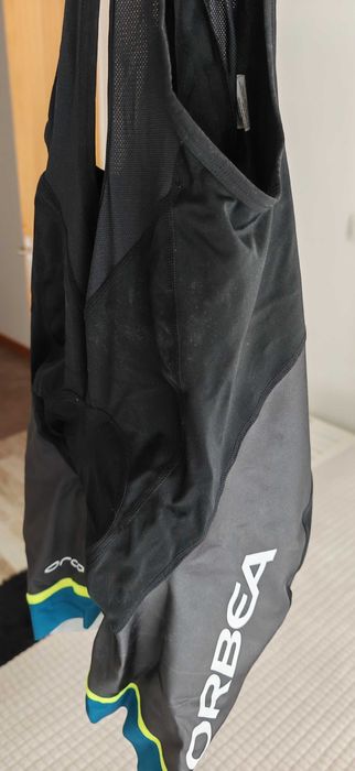 Material variado de bicicleta, marca ORBEA