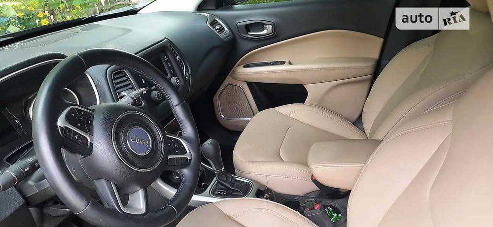 Автомобіль Джип компас 2018