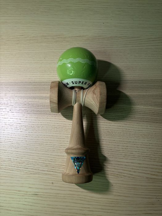 Kendama krom x kendy
