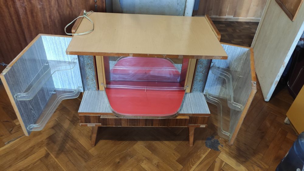 Вінтажна тумба бар