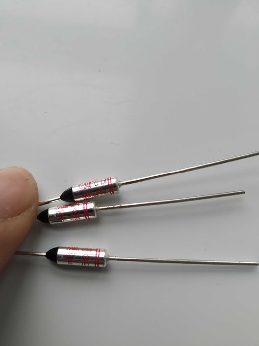 Термопредохранитель отключение TF 240 градусов 250 В 10A BF240 AUPO
