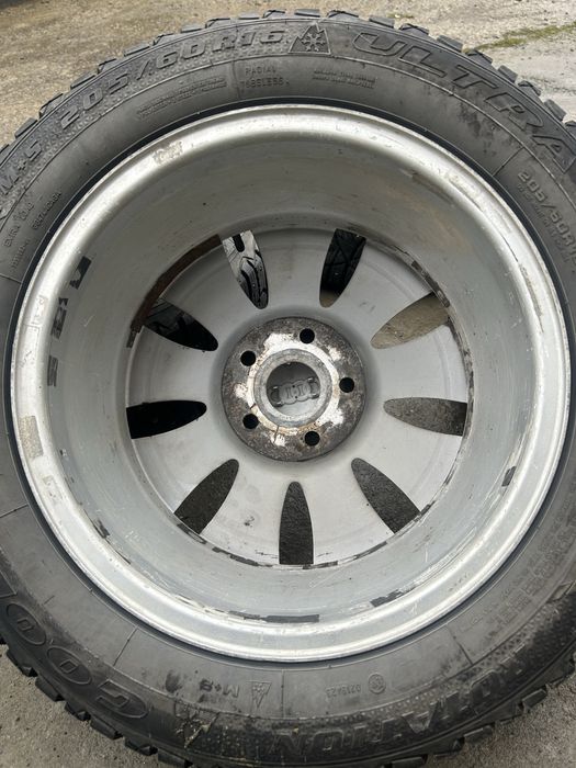 Диски Audi 5*112 R16 з резиною зима 205/60/16