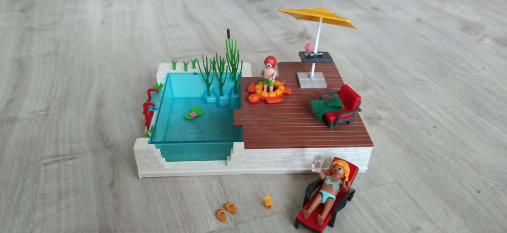 Basen z tarasem Playmobil 5575 + gratisy
